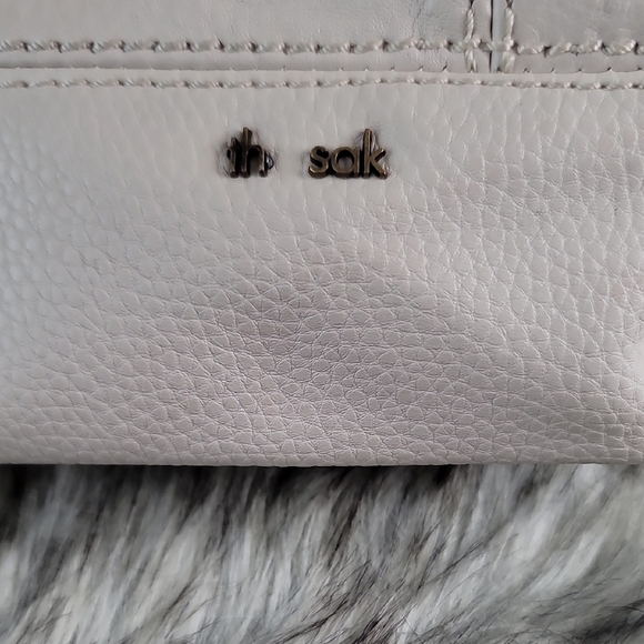 The Sak Cream Shoulder Bag - Picture 5 of 16